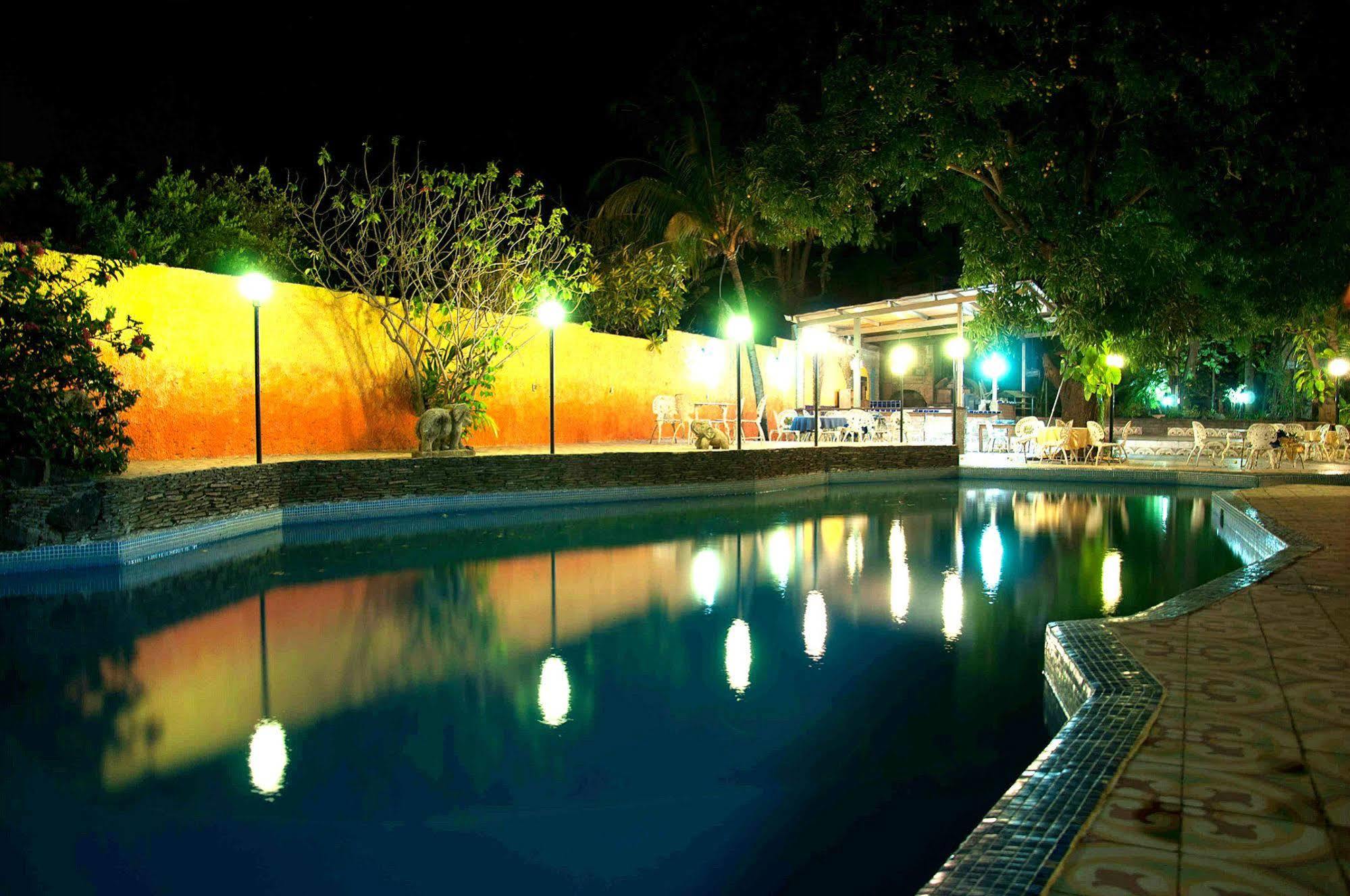 Hotel Restaurante Cesar Managua Zewnętrze zdjęcie